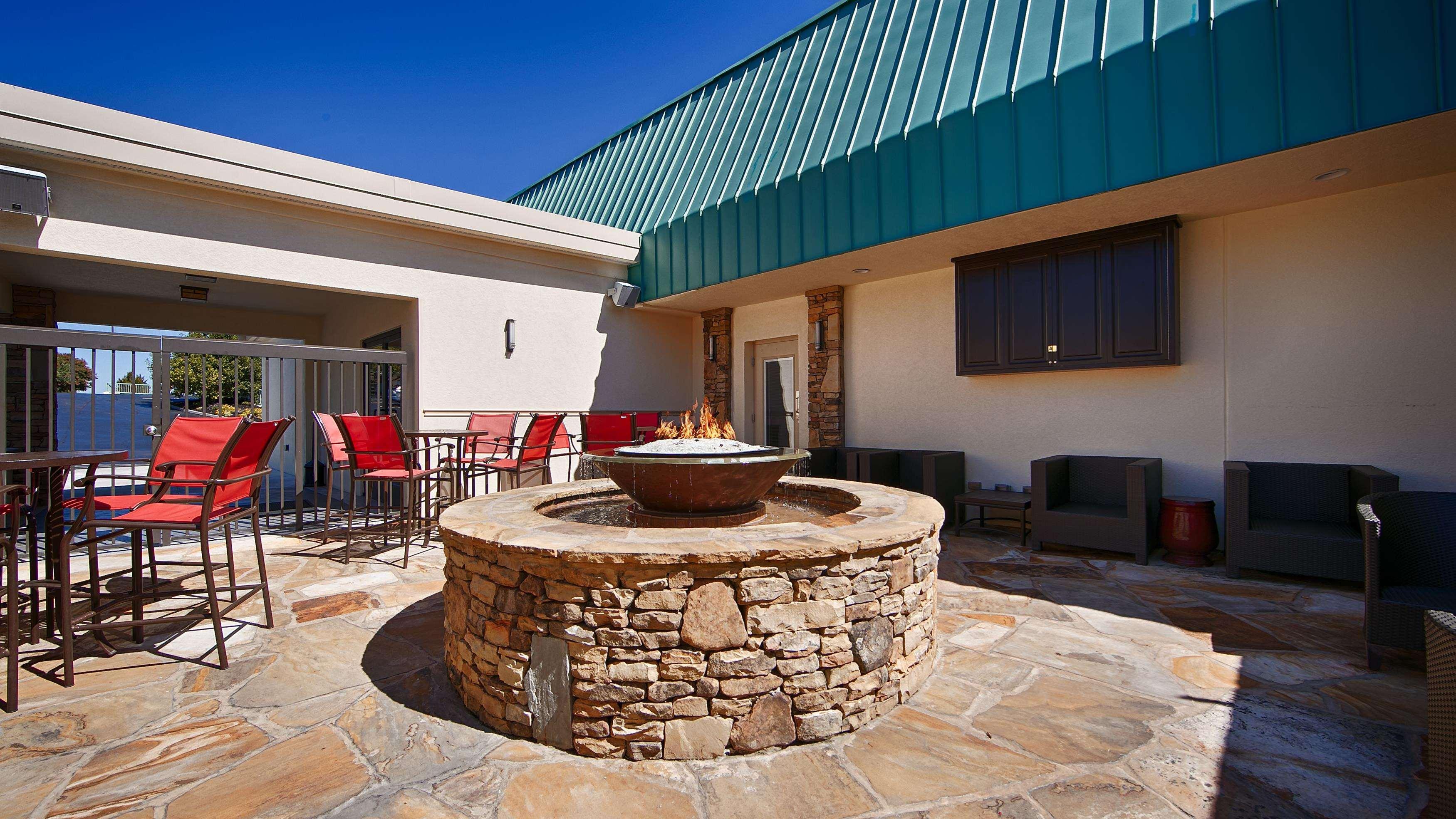 Best Western Newport Inn Dış mekan fotoğraf
