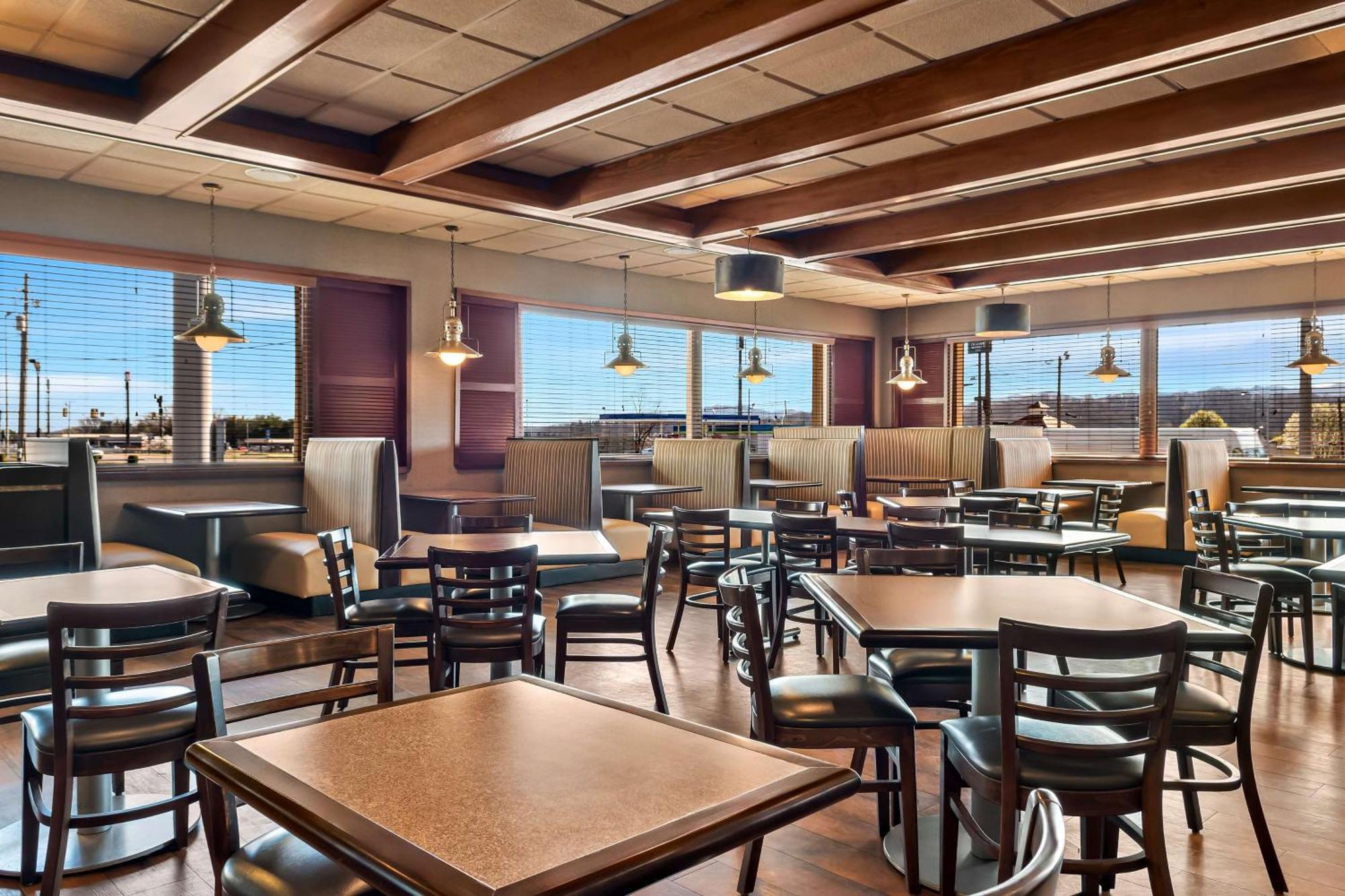 Best Western Newport Inn Dış mekan fotoğraf
